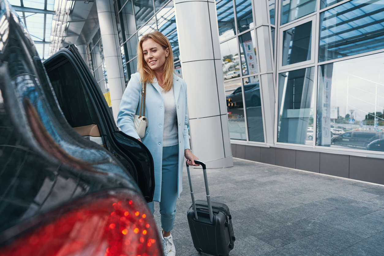 Start Your Journey the Right Way with a Private Hire Taxi